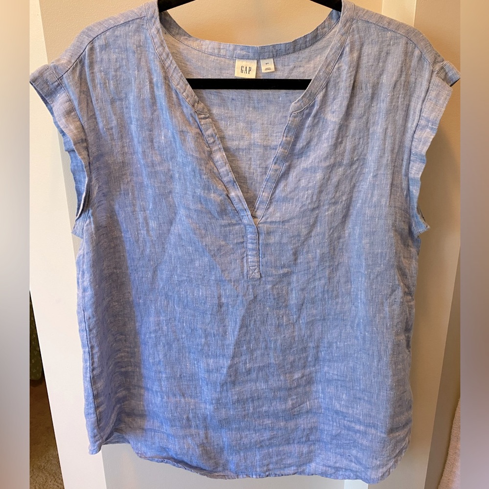 GAP 100% soft linen shirt